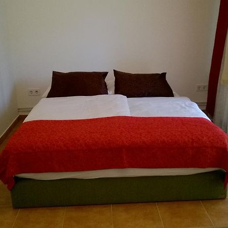 Zoe Apartman Siofok Luaran gambar