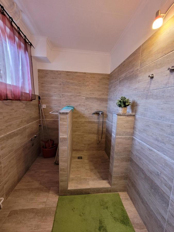 Zoe Apartman Siofok Luaran gambar