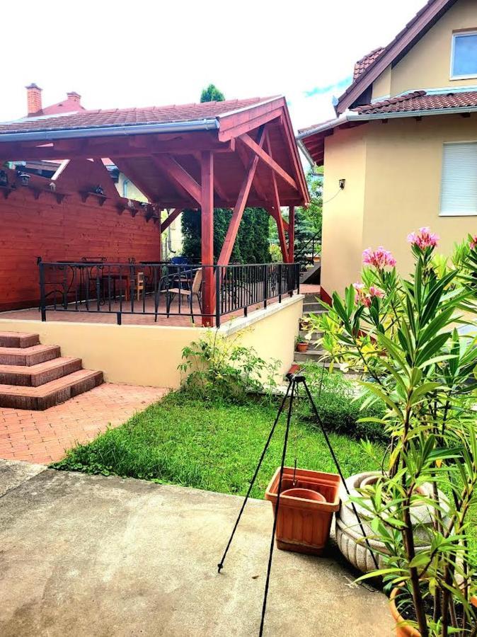 Zoe Apartman Siofok Luaran gambar